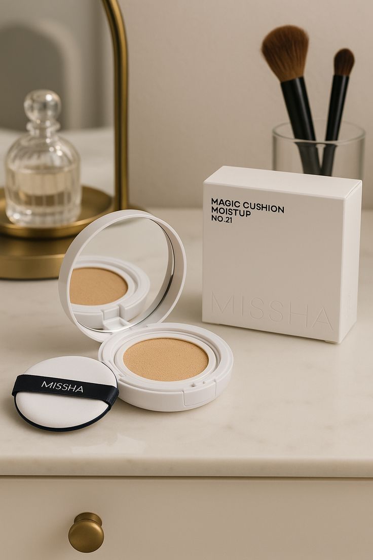 Купити Стійкий тональний кушон з високим ступенем маскування MISSHA Magic Cushion Cover Lasting на LovelyBunny.com.ua