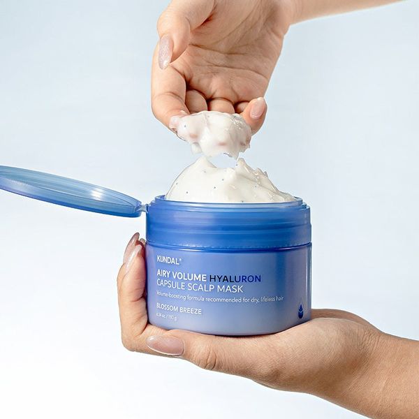 Купити Маска для шкіри голови з гіалуроновою кислотою KUNDAL Airy Volume Hyaluron Capsule Scalp Mask Blossom Breeze на LovelyBunny.com.ua