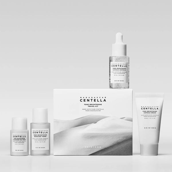 Купити Набір для вирівнювання тону та сяйва шкіри SKIN1004 Madagascar Centella Tone Brightening Travel Kit на LovelyBunny.com.ua